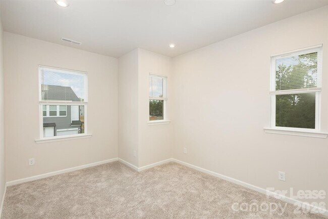 Building Photo - 3103 Hutton Gdns Ln
