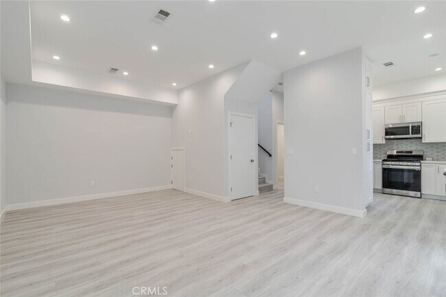 Building Photo - 9035 Rathburn Ave