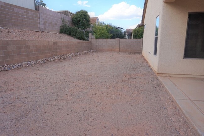 Building Photo - Chaparral Village Close to Hospital
