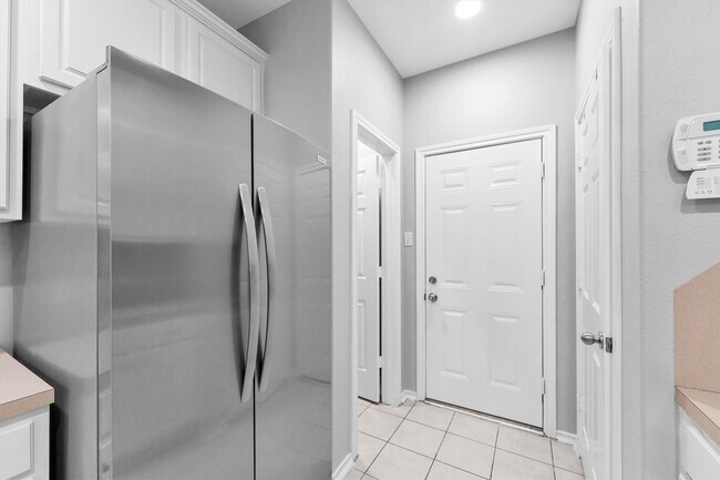 Building Photo - 16007 Sandy Path Ln
