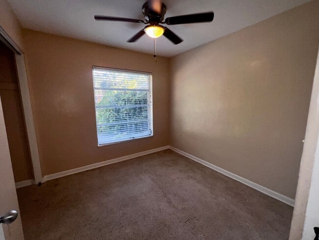 Building Photo - 8362 Cristobal Cir