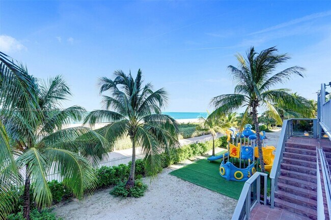 Building Photo - 6039 Collins Ave