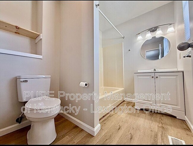 Building Photo - 200 Madison Ave