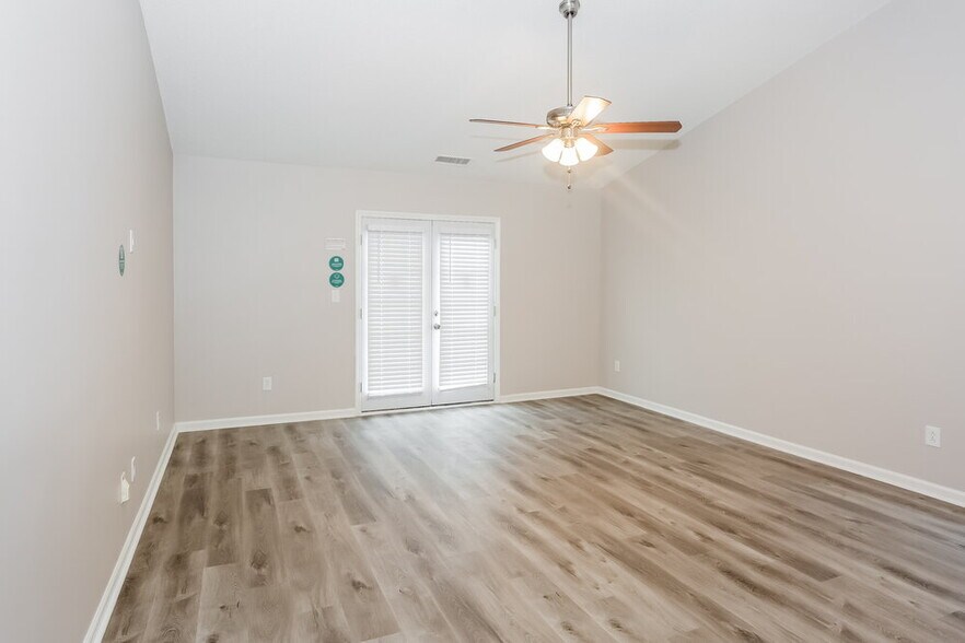 Building Photo - 1326 Galesburg St