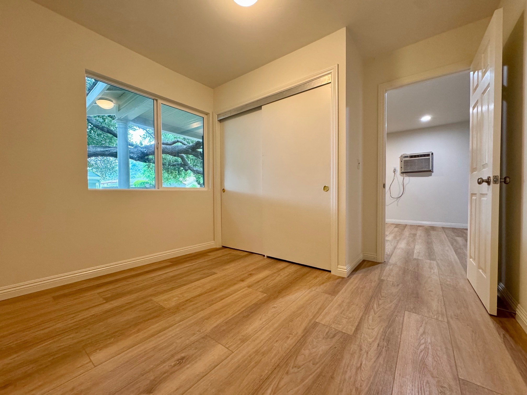 Bed #1 - 2245 Meadowvale Ave