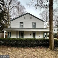 Building Photo - 2 Titus Ave