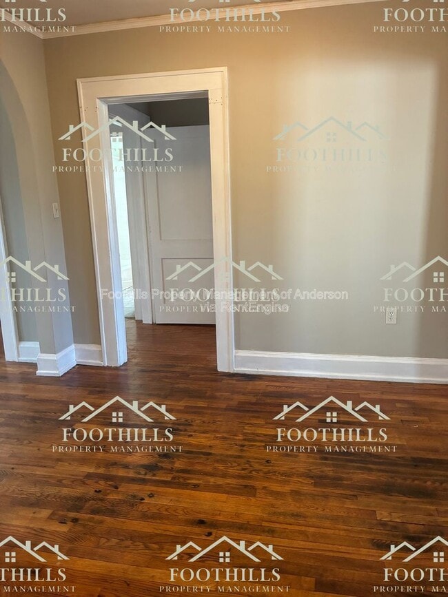 Building Photo - 611 Bonham Ct