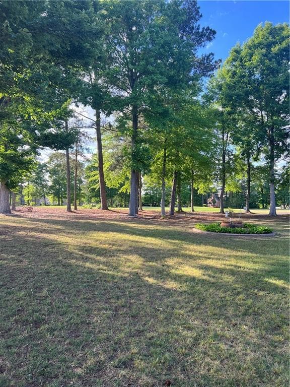Building Photo - 604 Par Three Ln