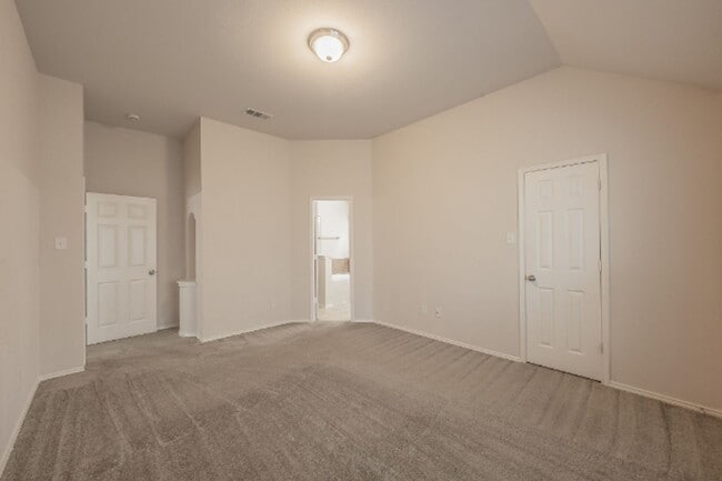 Building Photo - 9916 Channing Rd