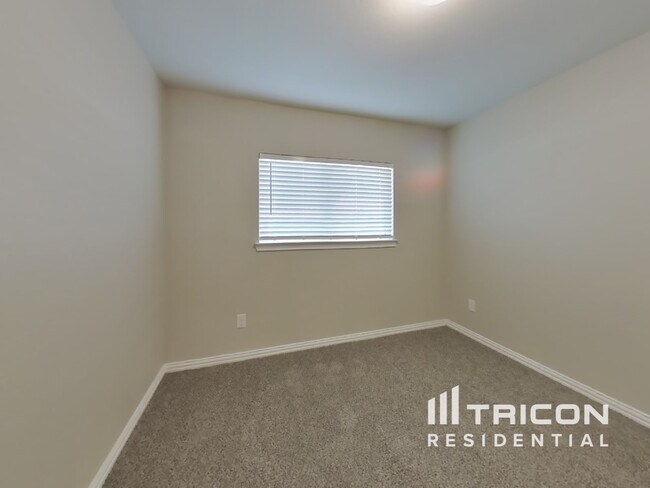 Building Photo - 2518 Dustin Pl Ct