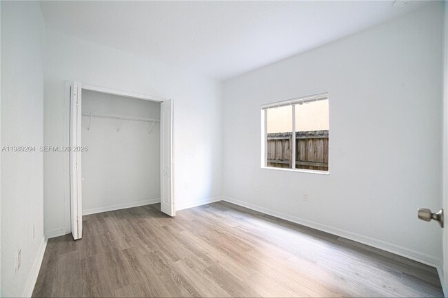 Building Photo - 10270 SW 225th Ln