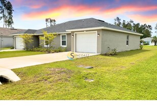 Building Photo - Low Price W/ Hot Special in Palm Coast!