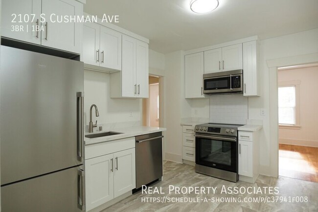 Building Photo - 2107 S Cushman Ave