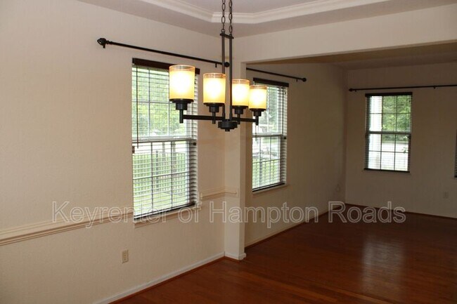 Building Photo - 3901 Grand Isle Dr