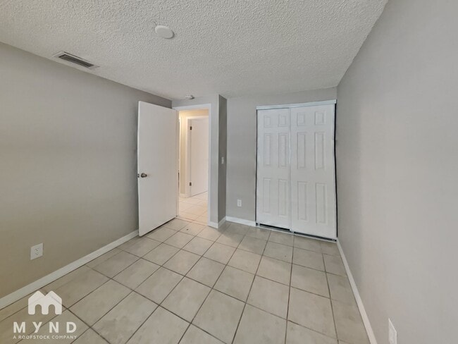 Building Photo - 9707 Paces Ferry Dr