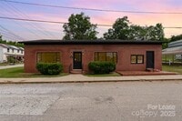 Building Photo - 412 Flat Dr