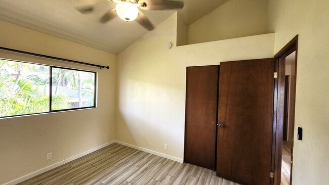 Building Photo - White, June K. (Waikoloa)