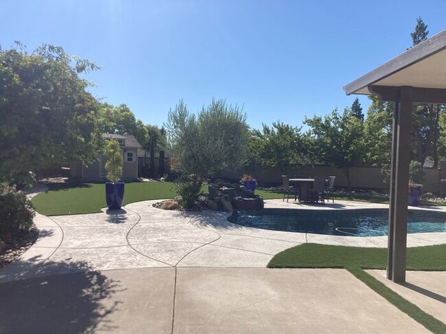 Building Photo - Coming Soon! Beautiful Executive Home in S...