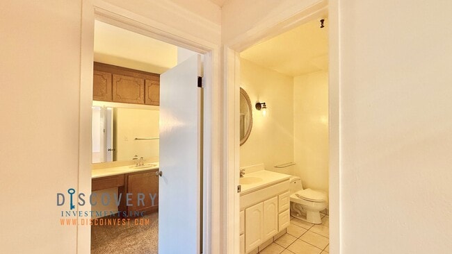 Building Photo - Lake Merritt Condominium 2 Bedroom, 2 Bath...