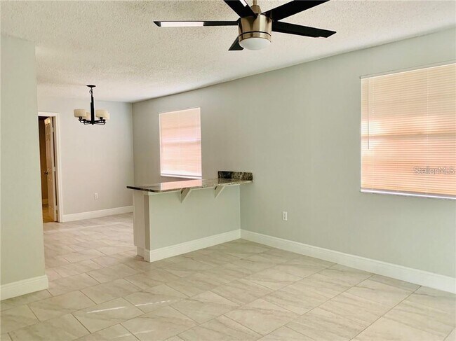 Building Photo - 205 Babson Dr