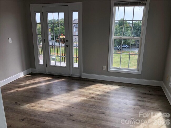 Building Photo - 115 Plantation Ridge Dr