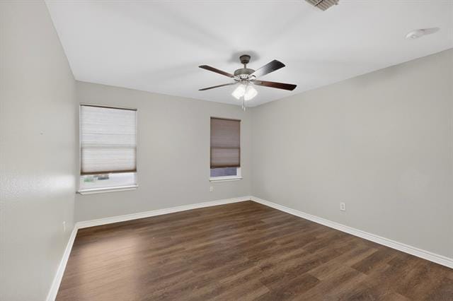 Building Photo - 2216 Chestnut Dr