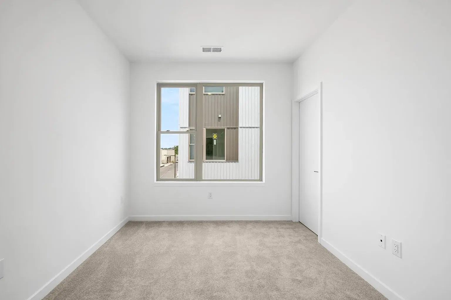 Building Photo - 3001 Schirra Ln