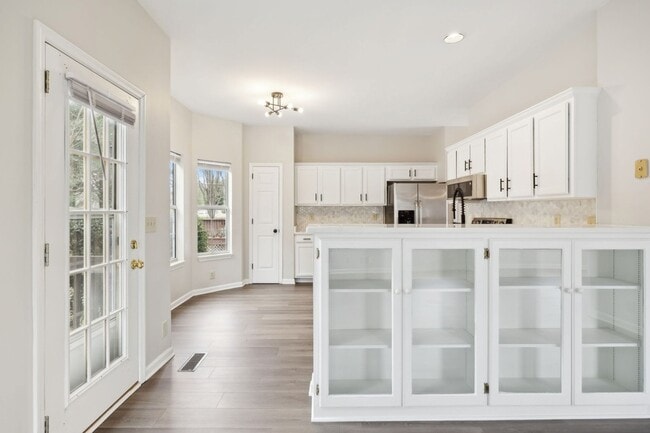 Building Photo - 184 Crestfield Pl