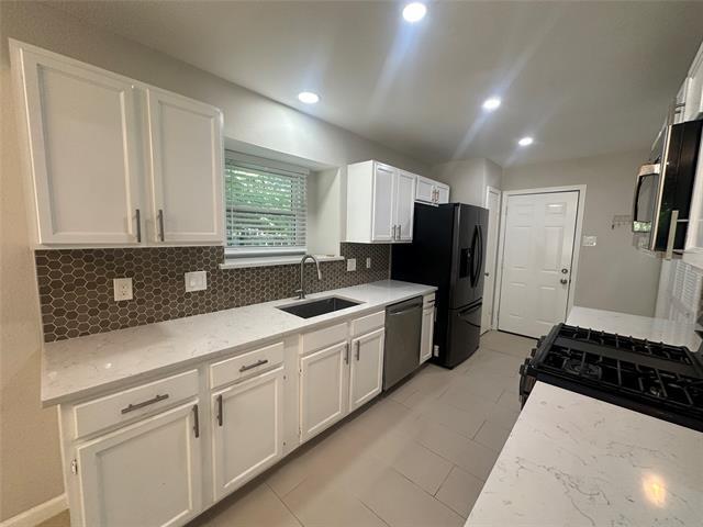 Building Photo - 7814 Bob White Dr