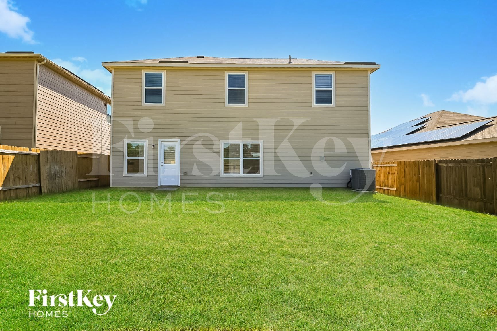 Building Photo - 14281 Bridgeview Ln