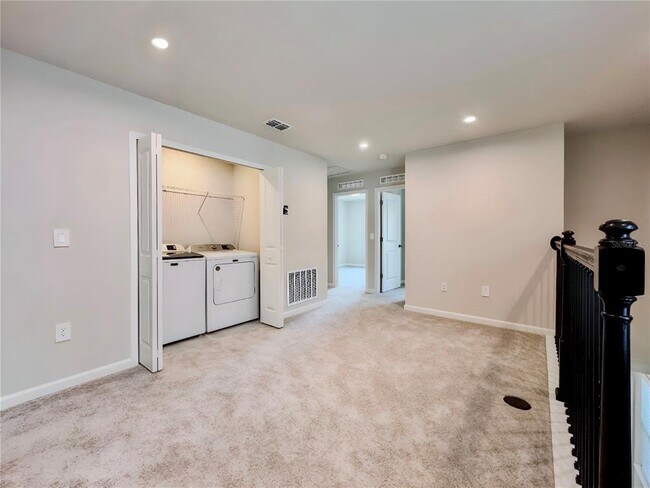 Building Photo - 3753 Isle Royal Place