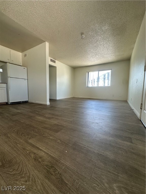 Building Photo - 485 North Cir