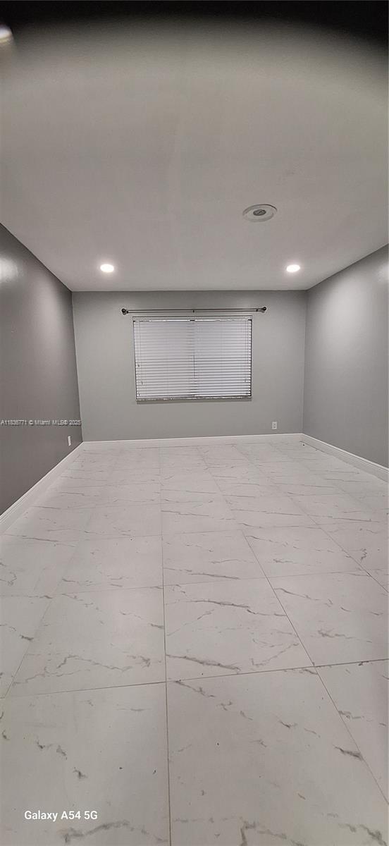 Building Photo - 3300 Spanish Moss Terrace