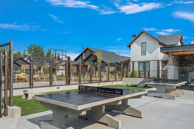 Building Photo - 98 S Carbon Rivet Ave