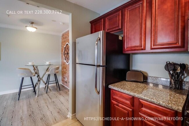 Building Photo - 1282 Beach Blvd