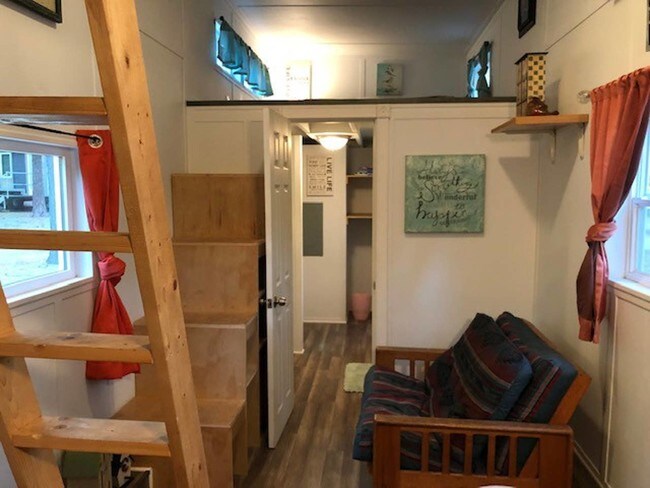 Building Photo - 9849 Sunrise Hwy