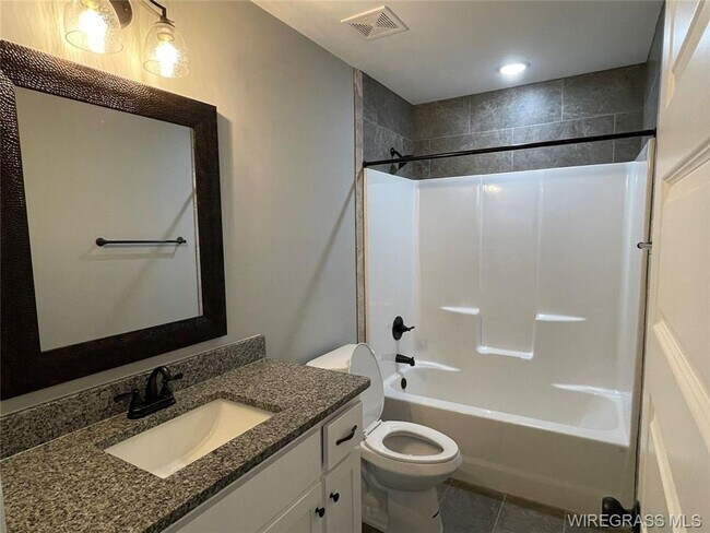 Building Photo - Available January!