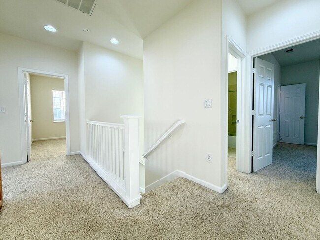 Building Photo - Renovated Coastal Home with NEW Kitchen and a Spacious Layout