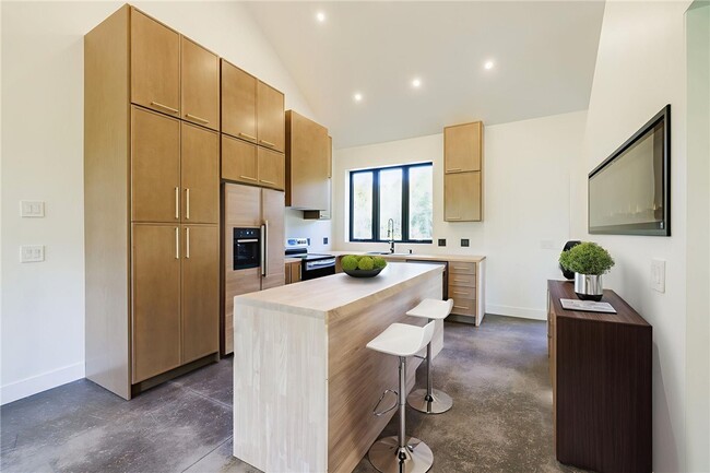 Building Photo - 2989 Ryder Rd