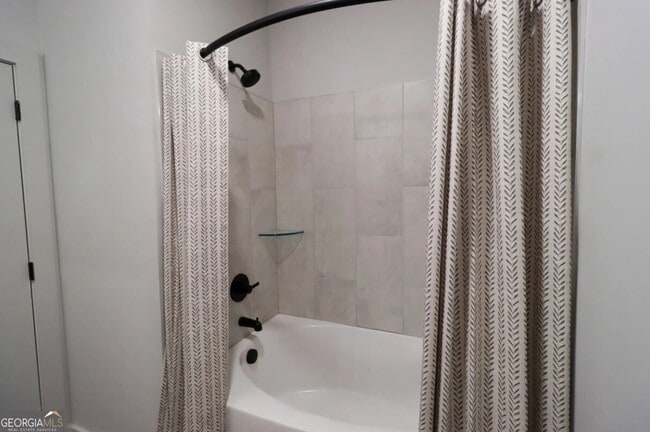 Building Photo - 300 Hwy 81