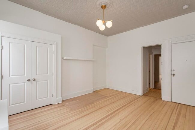 Building Photo - 339 Ogden Ave.