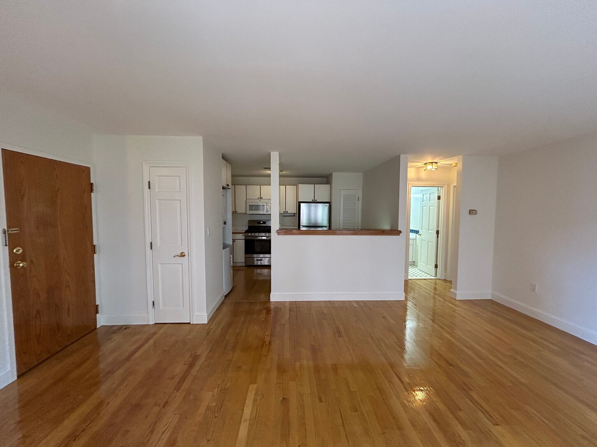 Living Room/Kitchen - 59 Church St