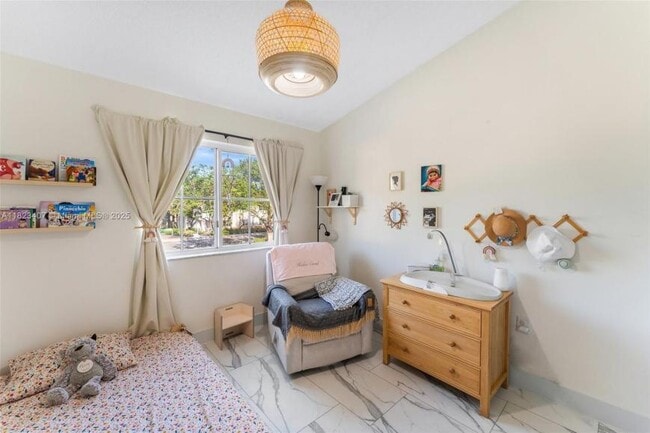Building Photo - 2 bedroom in Pembroke Pines FL 33024