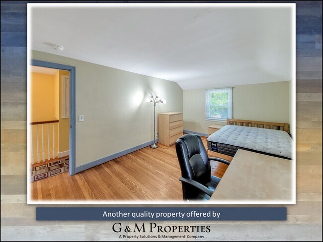 Building Photo - 4-Bedroom Single-Family - Walk to Strong/UofR!