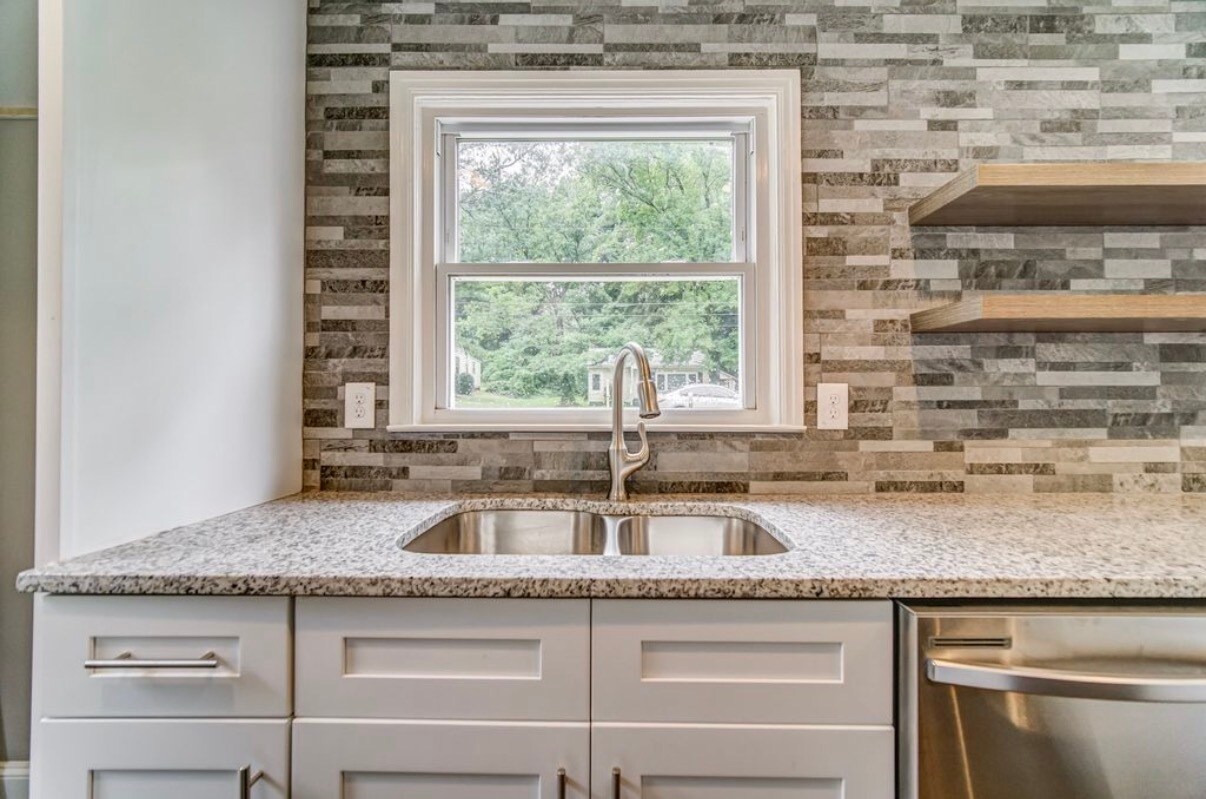 Building Photo - 1384 Westmont Rd SW