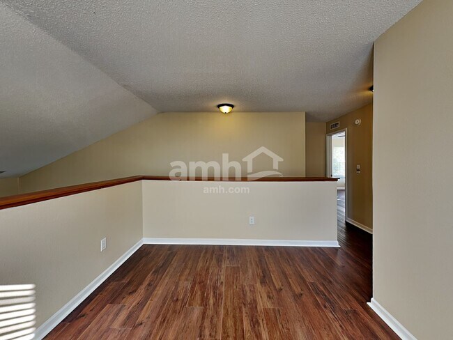 Building Photo - 360 Harts Ford Way