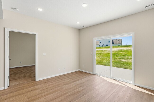 Building Photo - 5109-5111 Silver Mill Dr.