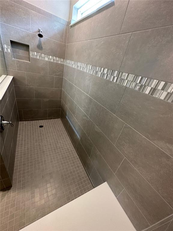 Building Photo - 5685 Arborvista Dr