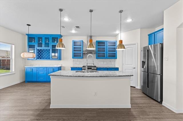 Building Photo - 220 Camden St