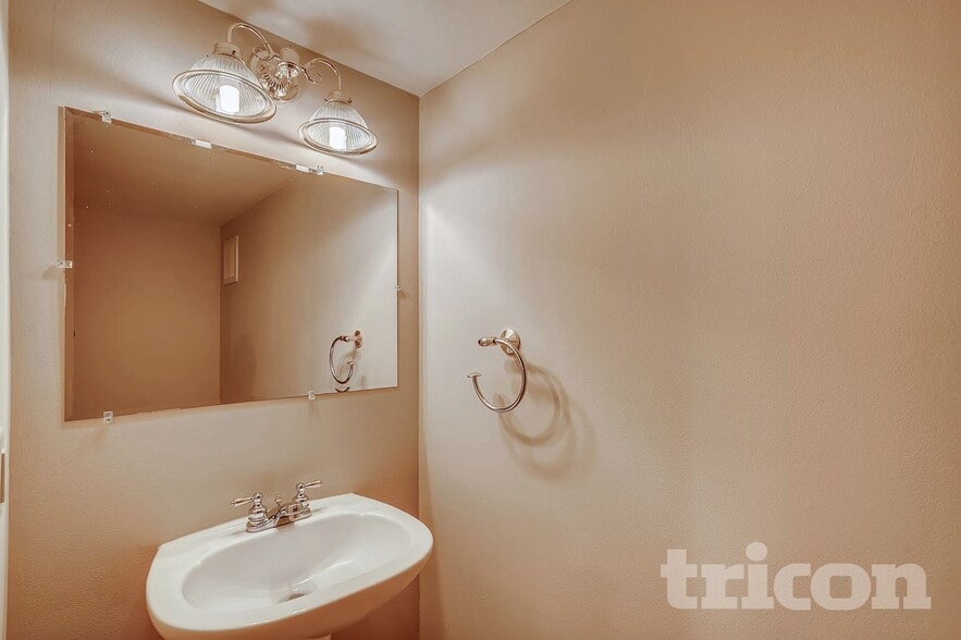 Building Photo - 6680 168th St W